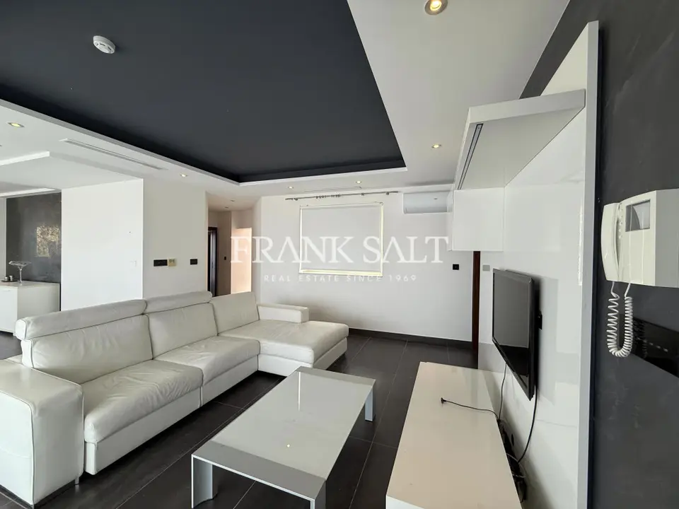 Qawra Furnished Penthouse