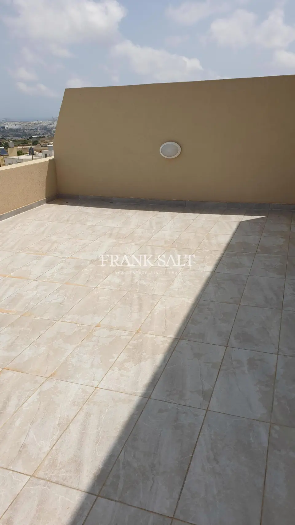 Zebbug, Finished Penthouse