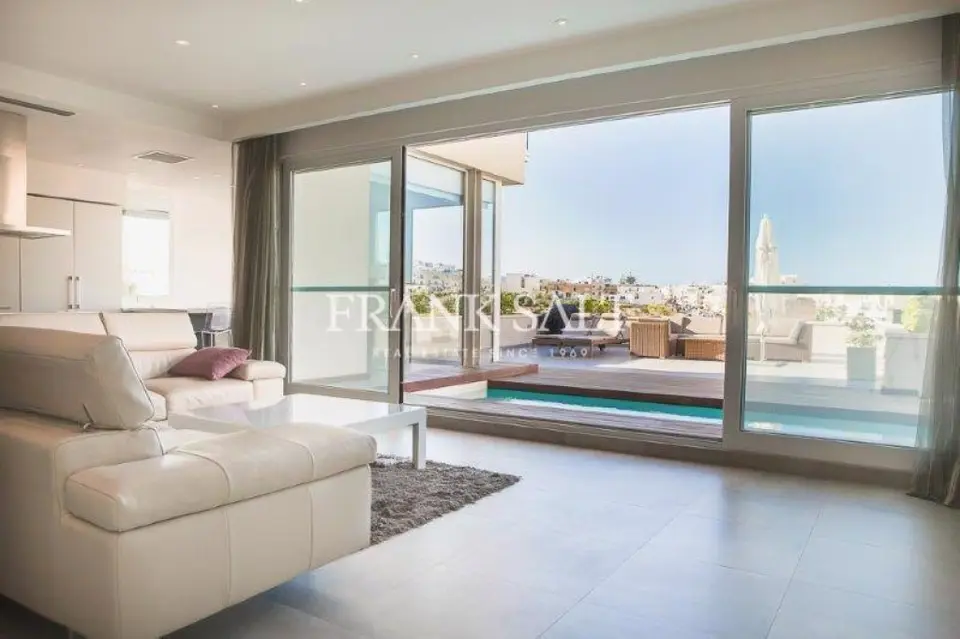 St Julians, Furnished Villa