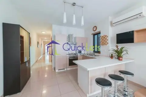 1 bedroom Room to rent in Sliema