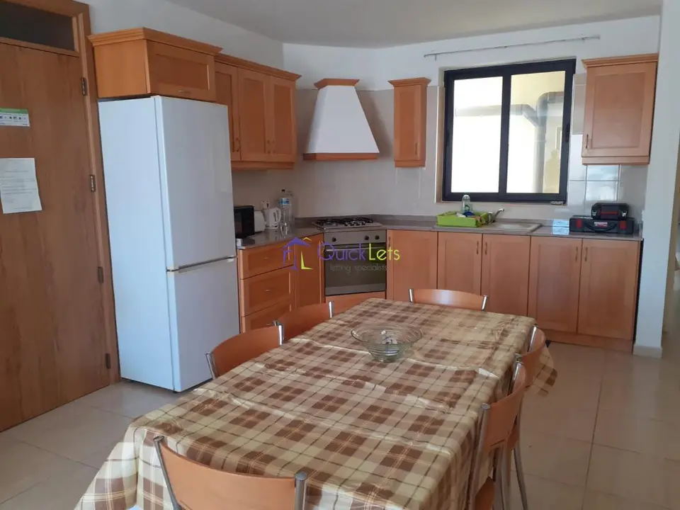 3 bedroom Apartment to rent in Bugibba
