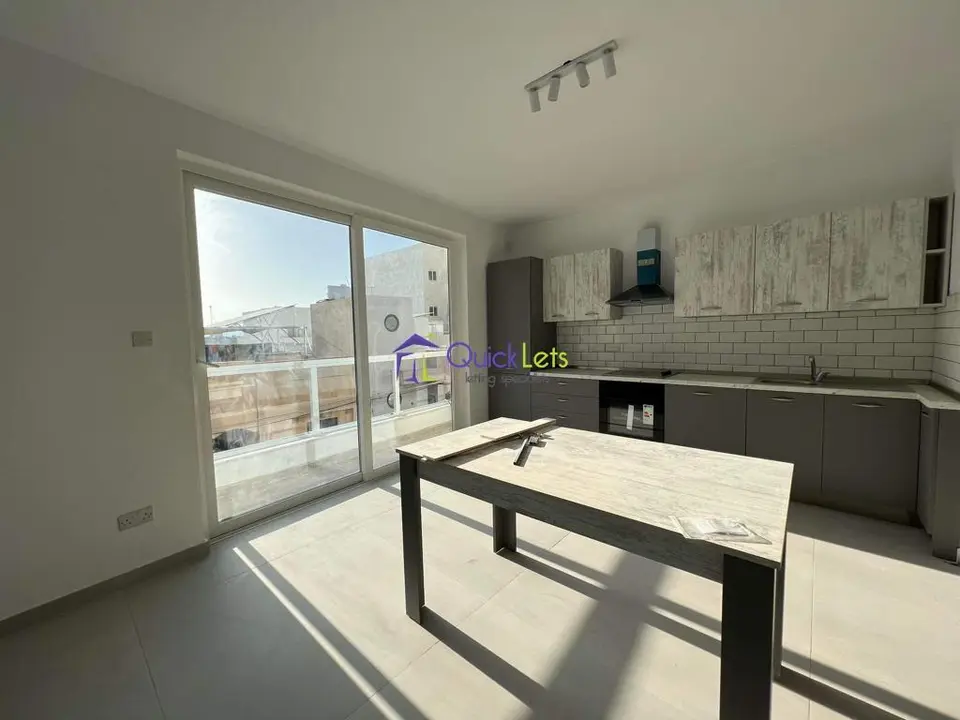 3 bedroom Apartment to rent in Kalkara