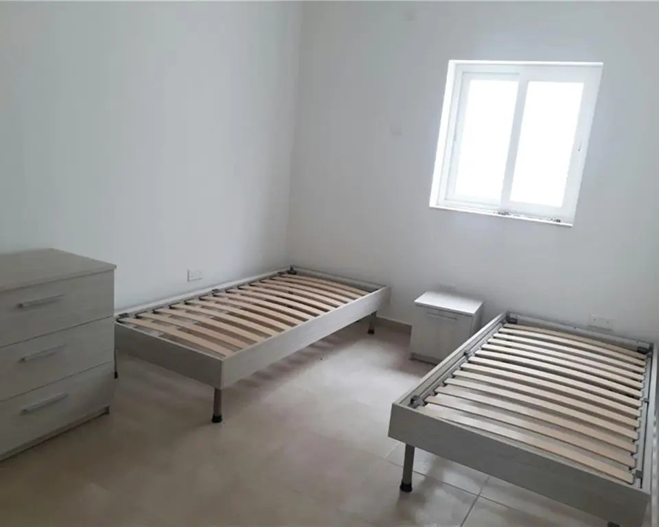 3 bedroom Apartment to rent in Swatar