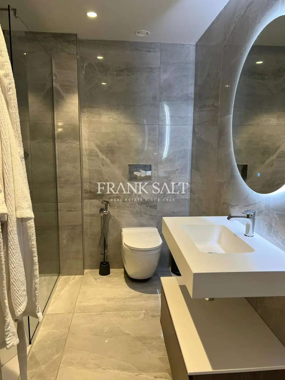 Mercury Suites Furnished Studio Apartment