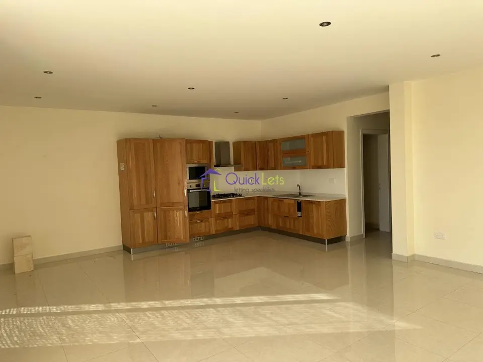 3 bedroom Apartment to rent in Gozo - Ghajnsielem