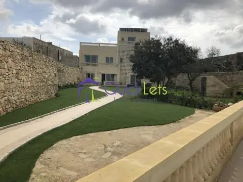 Bien immobilier 5 chambres à louer à Lija