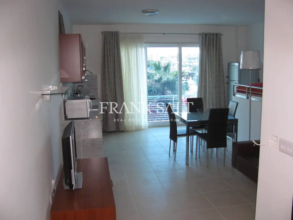 Gzira, Furnished Apartment