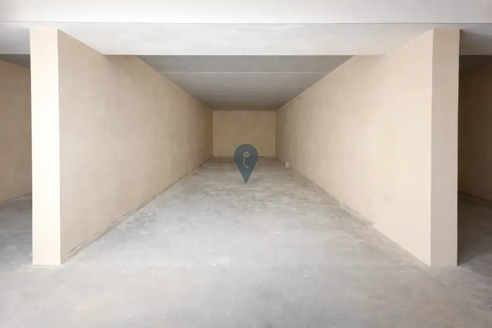 Garage/Parking Space for sale in Gharghur