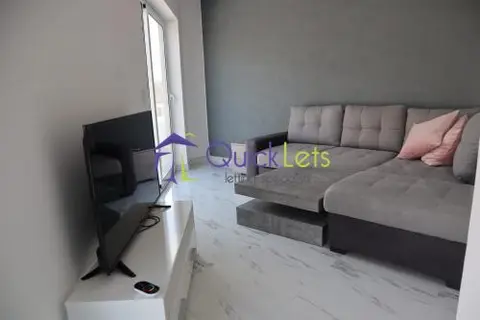 1 bedroom Penthouse to rent in Hamrun