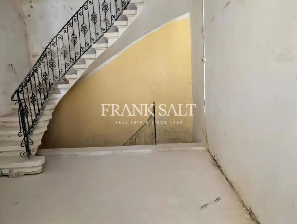 Unique 3 level Townhouse in the heart of Valletta