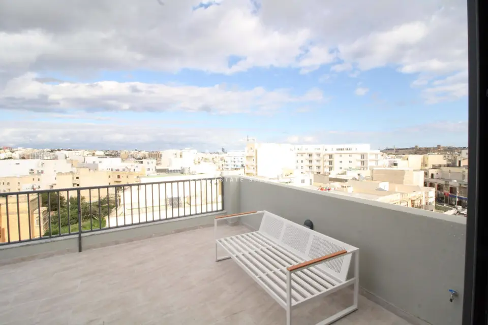 Santa Venera, Furnished Penthouse
