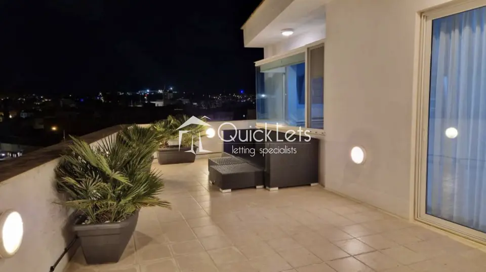 2 bedroom Penthouse to rent in Balzan