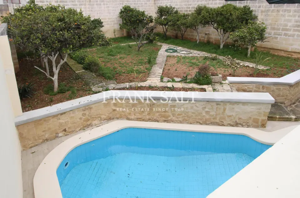Attard, Furnished Detached Villa