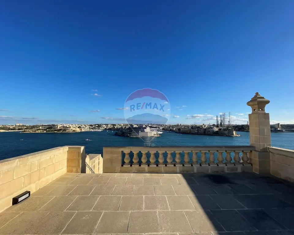 2 bedroom Apartment to rent in Valletta
