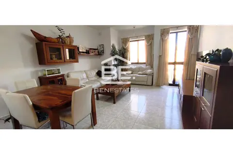 3 Bedroom Apartment For Sale in Mqabba