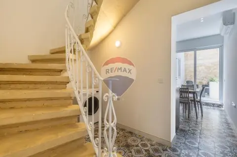2 bedroom Townhouse to rent in Luqa