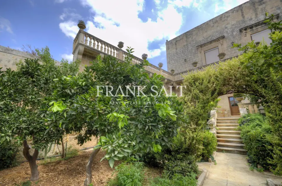 Qormi, Converted Palazzo