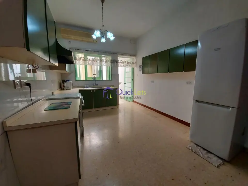 3 bedroom Maisonette to rent in Ghaxaq