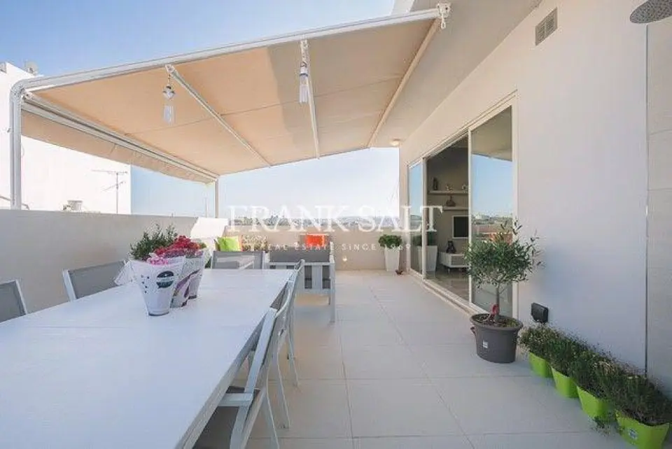 Sliema, Furnished Penthouse