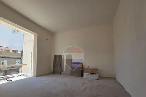 3 Bedroom Apartment For Sale in Iklin