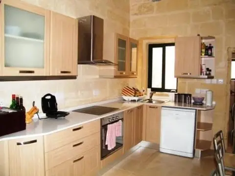 4 bedroom Townhouse to rent in Sliema