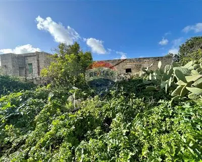Farmhouse for sale in Birzebbuga