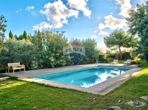 6 bedroom Villa Detached for sale in Gharghur