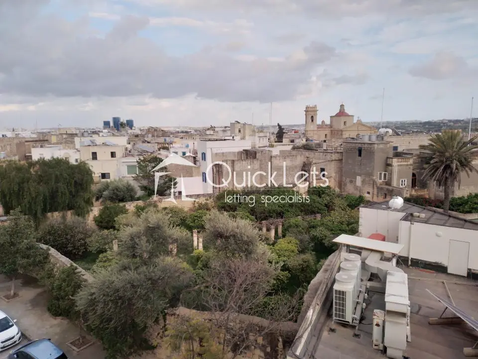 3 bedroom Penthouse to rent in Attard