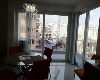 2 bedroom Apartment to rent in Gzira