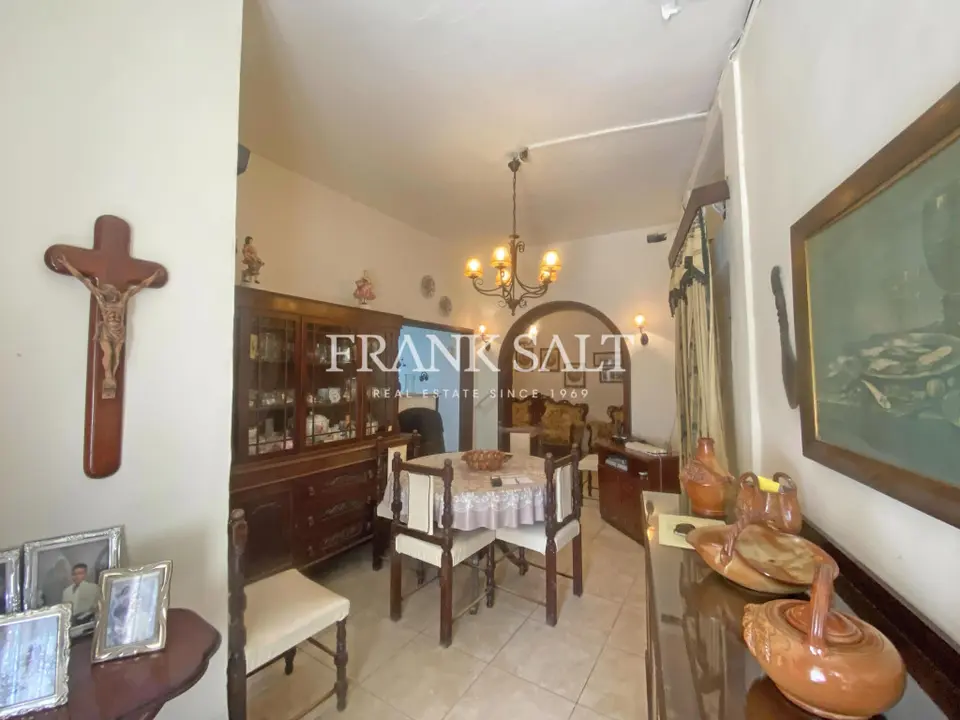 Qormi, Converted House of Character