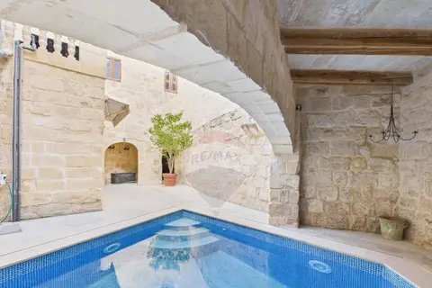 3 Bedroom House of Character For Sale in Attard