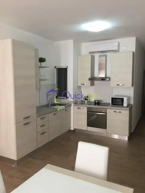 2 bedroom Maisonette to rent in Gzira