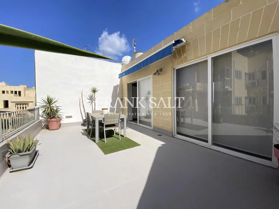 Valletta, Furnished Penthouse