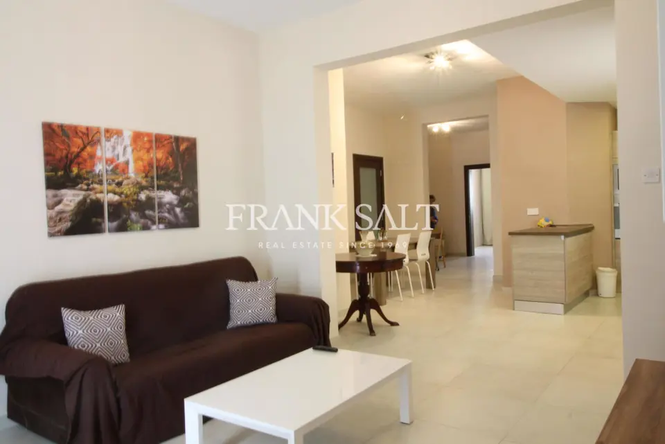 Pembroke, Furnished Maisonette