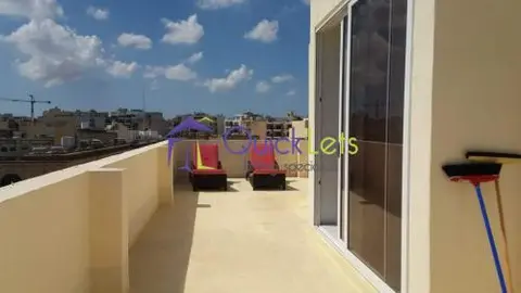 2 bedroom Penthouse to rent in Sliema