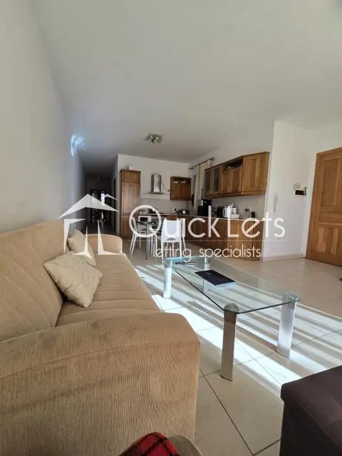 Appartement 3 chambres à louer à Marsaskala