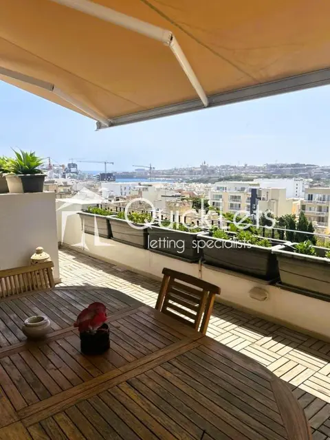 2 bedroom Penthouse to rent in Sliema