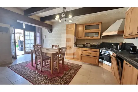 5 Bedroom House of Character For Sale in Gozo - Qala
