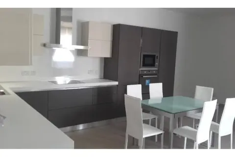 2 bedroom Apartment to rent in St Julian's