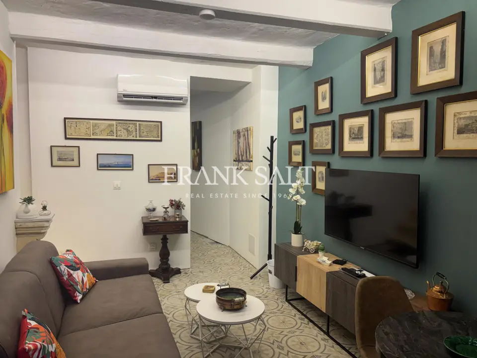 Vittoriosa Furnished Duplex Maisonette