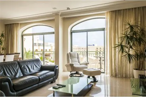 3 bedroom Apartment to rent in St Julian's