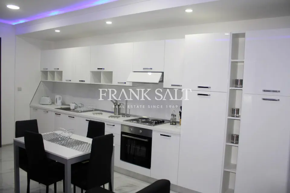 Sliema, Penthouse