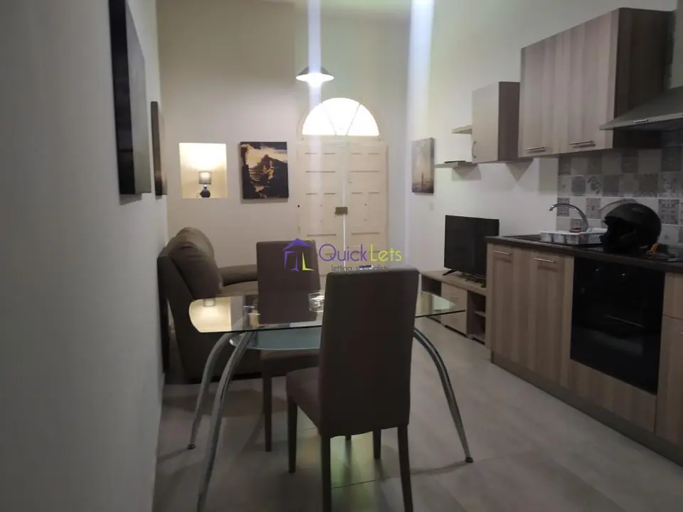 Duplex 1 chambre à louer à Hamrun