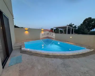 4 bedroom Villa Semi-detached to rent in Marsascala