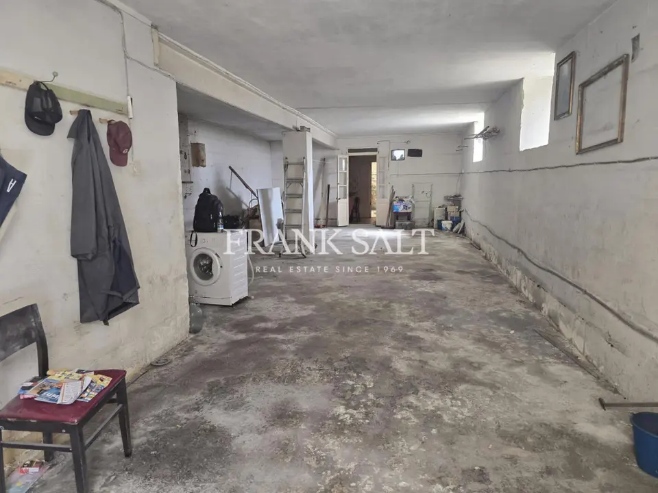 Kercem Unconverted Townhouse