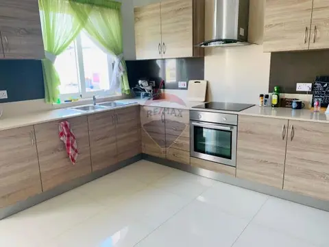 2 bedroom Apartment to rent in Naxxar