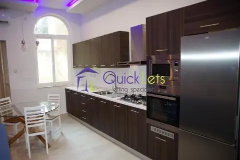 2 bedroom Townhouse to rent in Pieta