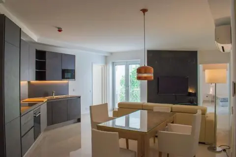 2 bedroom Apartment to rent in Gzira