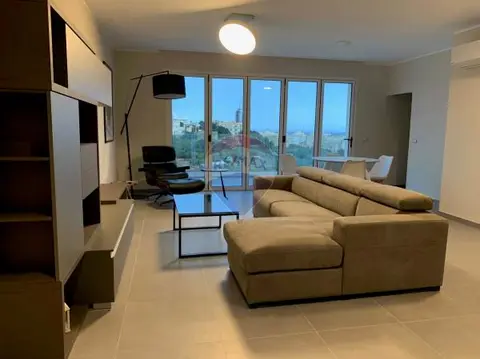 3 bedroom Penthouse to rent in St Julian's