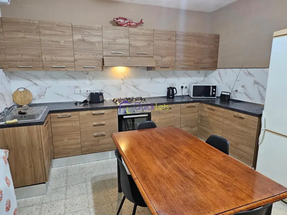 3 bedroom Apartment to rent in Santa Venera